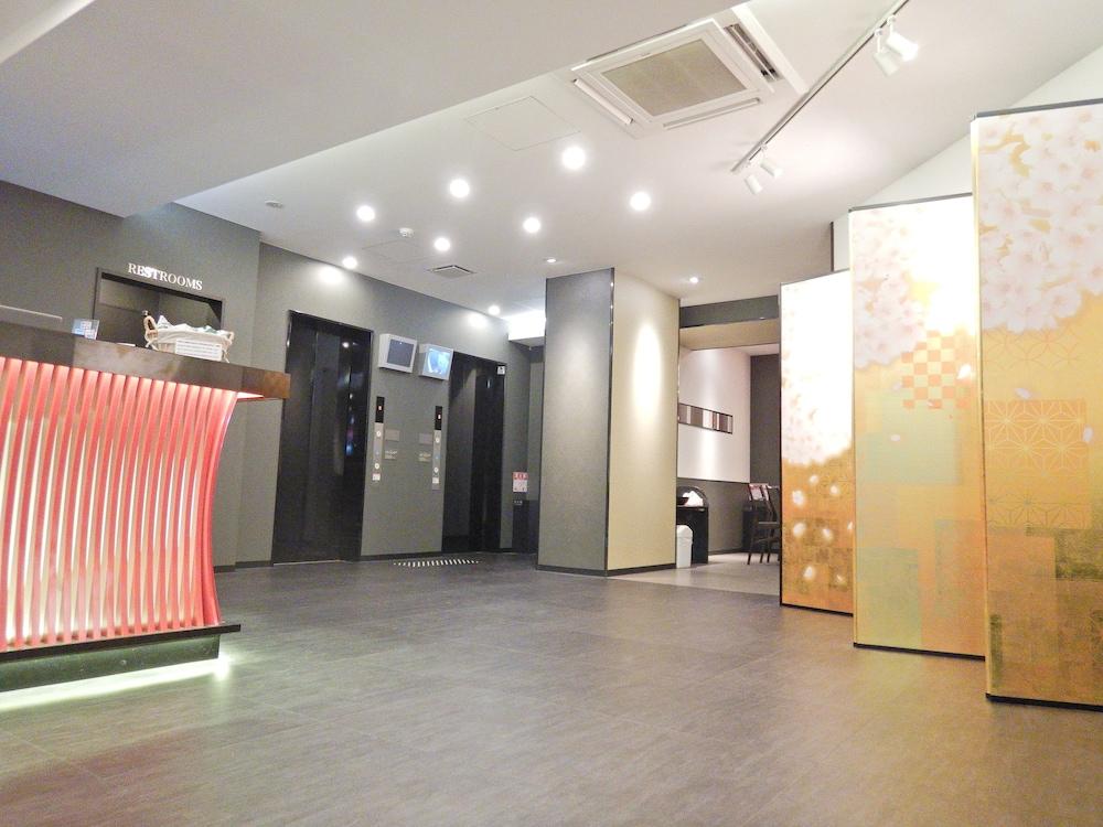 Kuromon Crystal Ōsaka