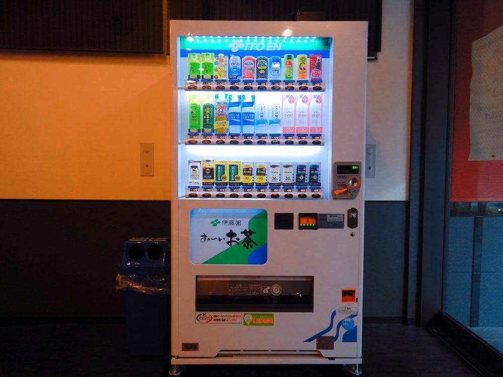 黑门水晶酒店 4*